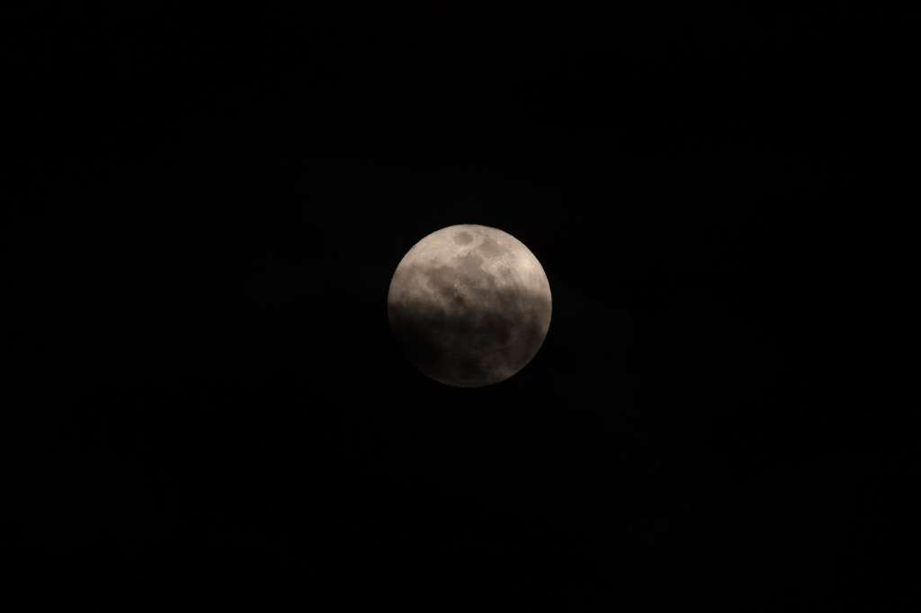 Imagen de la luna llena.
