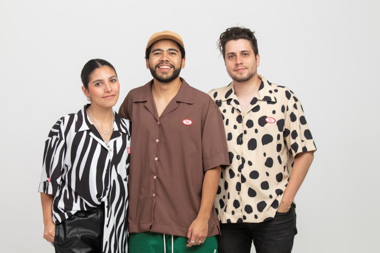 El grupo de diseñadores que creó una marca de joyería conceptual en Colombia