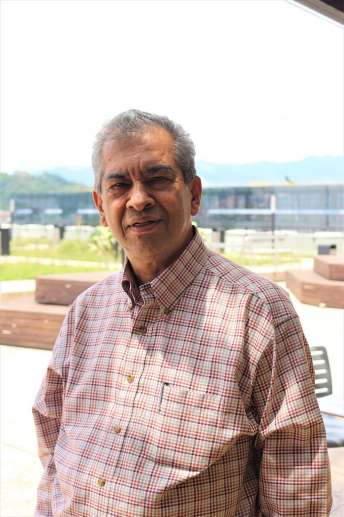 Jorge Mejía Martínez  es uno de los facilitadores en los acercamientos con bandas criminales en Medellín. Antes fue concejal y secretario de Gobierno de Antioquia.