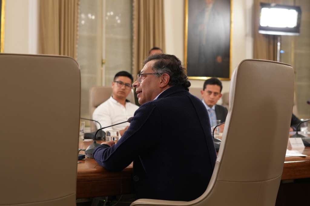 Presidente Gustavo Petro durante consejo de ministros transmitido en vivo.