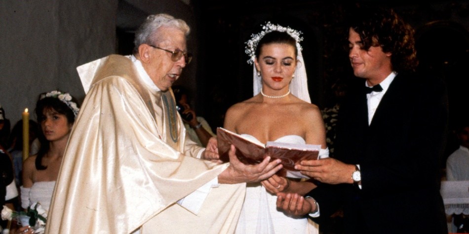 El día en que me casé con Carlos, por Margarita Rosa de Francisco