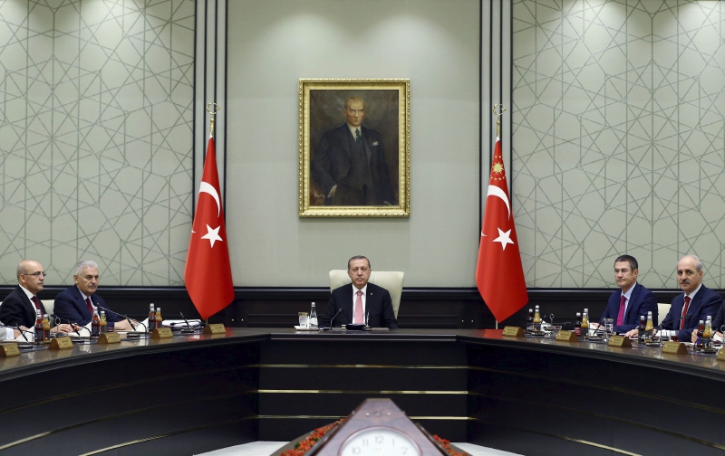 El presidente de Turquía, Recep Tayyip Erdogan, durante una reunión con su gabinete de en Ankara. /EFE