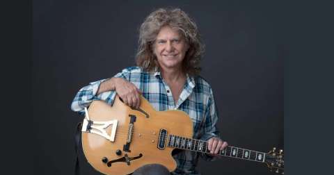 “Nunca se me pasa por la cabeza hacer una retrospectiva”: Pat Metheny en Bogotá