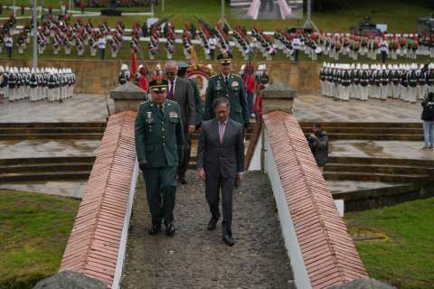Todo lo que no se vio durante la ceremonia del primer año de Petro