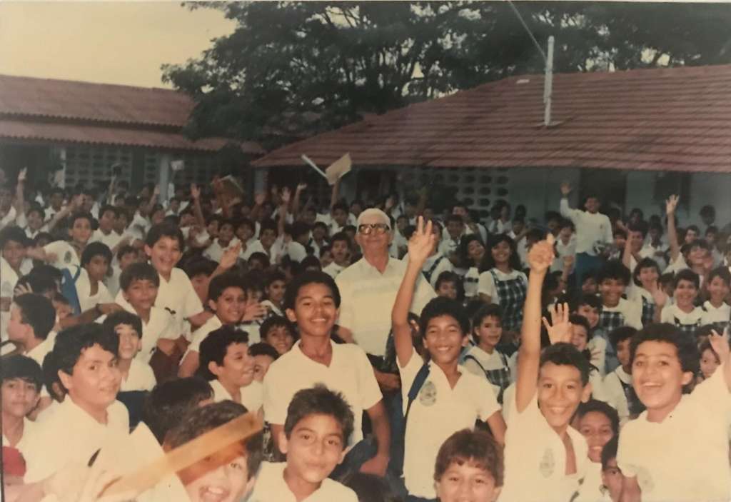 El "Flaco" Roberto Meléndez como docente de educación física en los colegios Colón y Americano de Barranquilla.