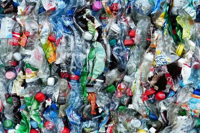 Canadá prohibirá los plásticos de un solo uso en 2021