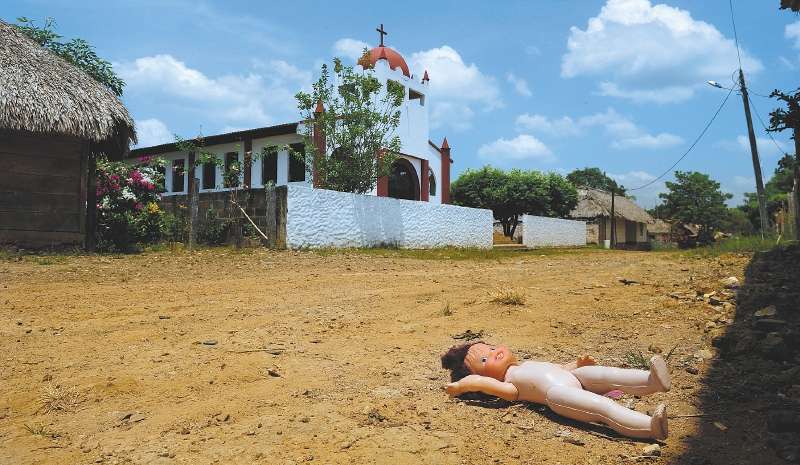 Los habitantes de Ralito llevan esperando 20 años mejoras de vivienda, tierras y proyectos productivos.  / Nelson Sierra G.