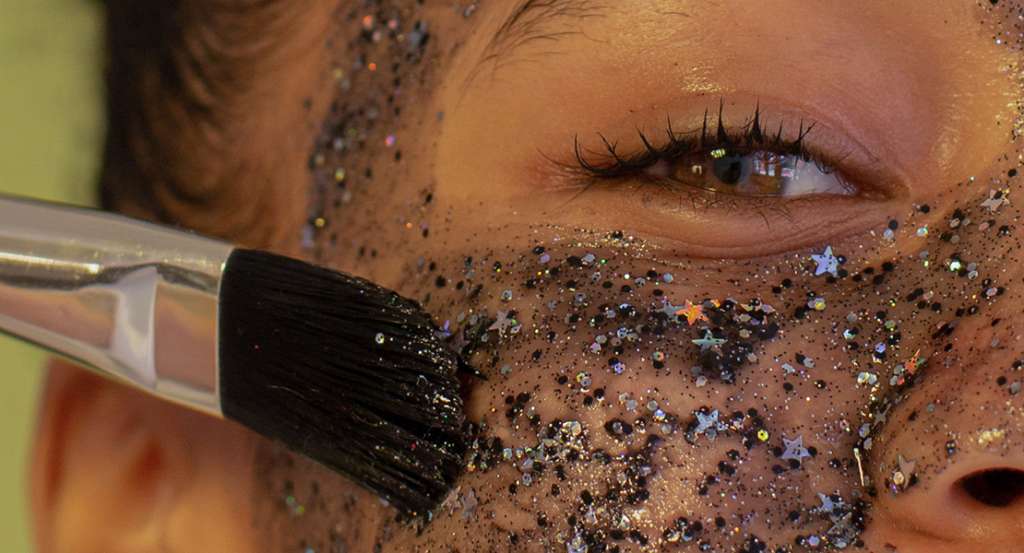 Con buena hidratación, exfoliación y mascarillas caseras puedes evitar estos molestos puntos negros.