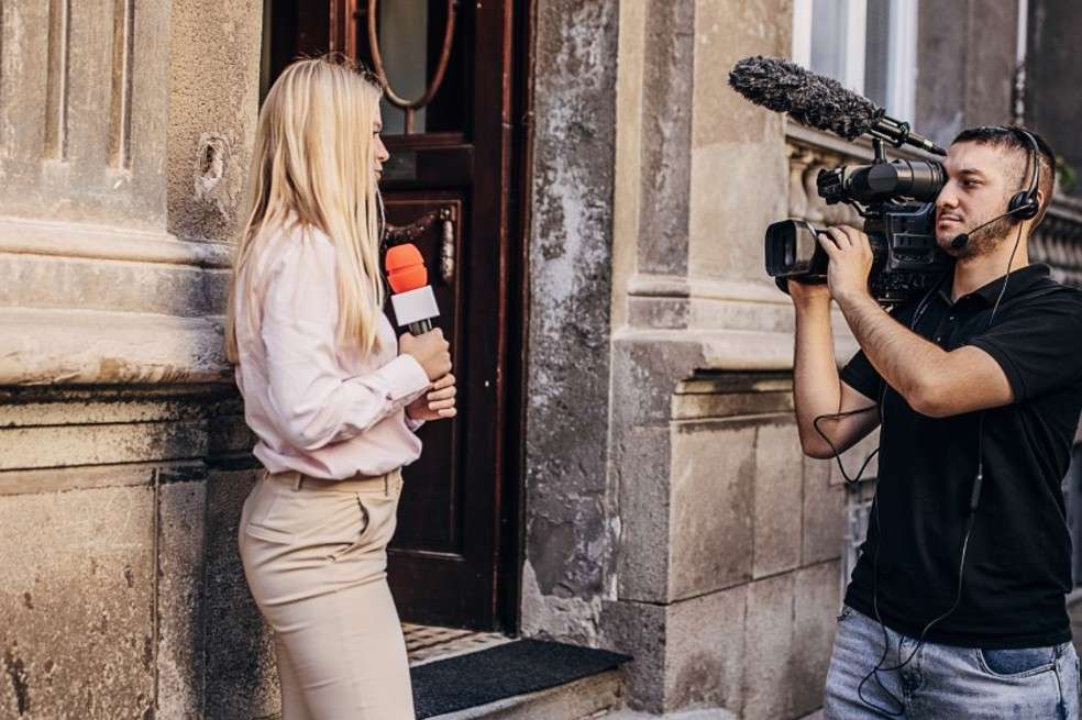 A través de sus redes sociales, la presentadora reveló cómo ha sido su proceso con está enfermedad que afecta dos partes de su cuerpo: en su labio superior y en una parte de su abdomen.
