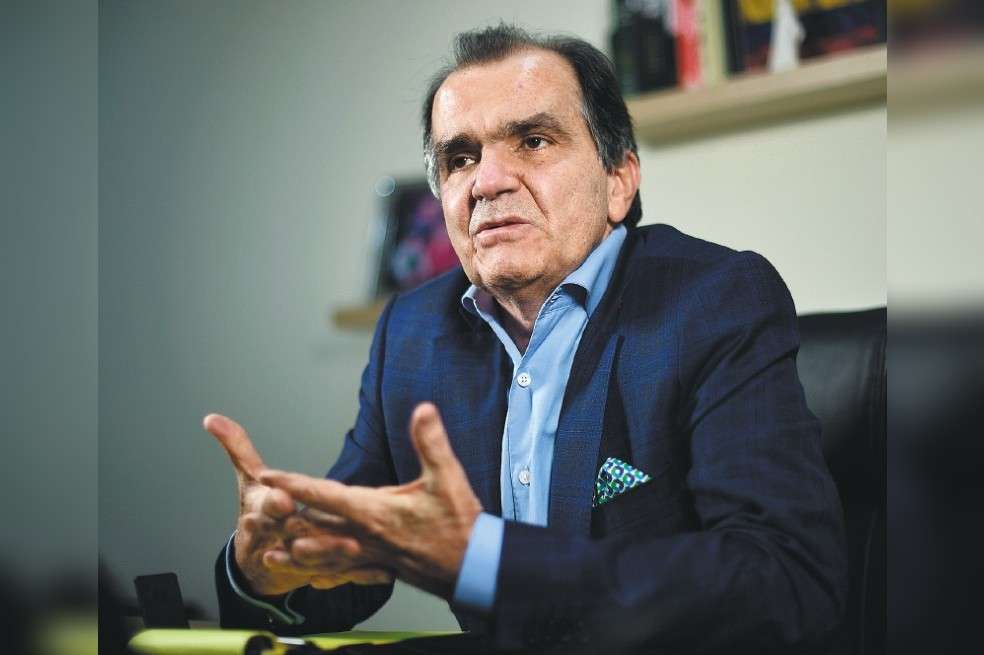 Óscar Iván Zuluaga se une a las voces que piden hacer públicos los resultados que lo hicieron ganador.