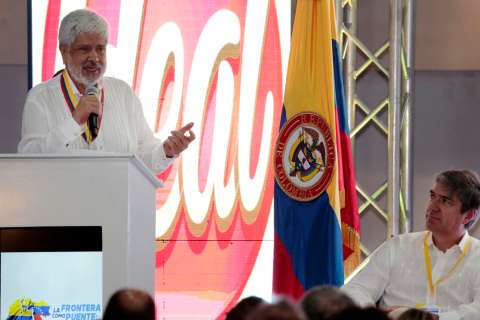 Mincomercio califica de exitosa la reapertura de frontera con Venezuela