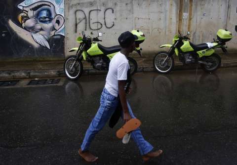 Sería un error permitir negociaciones políticas con grupos criminales: HRW
