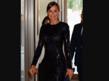 La Reina Letizia usó un espectacular vestido de lentejuelas e impone tendencia