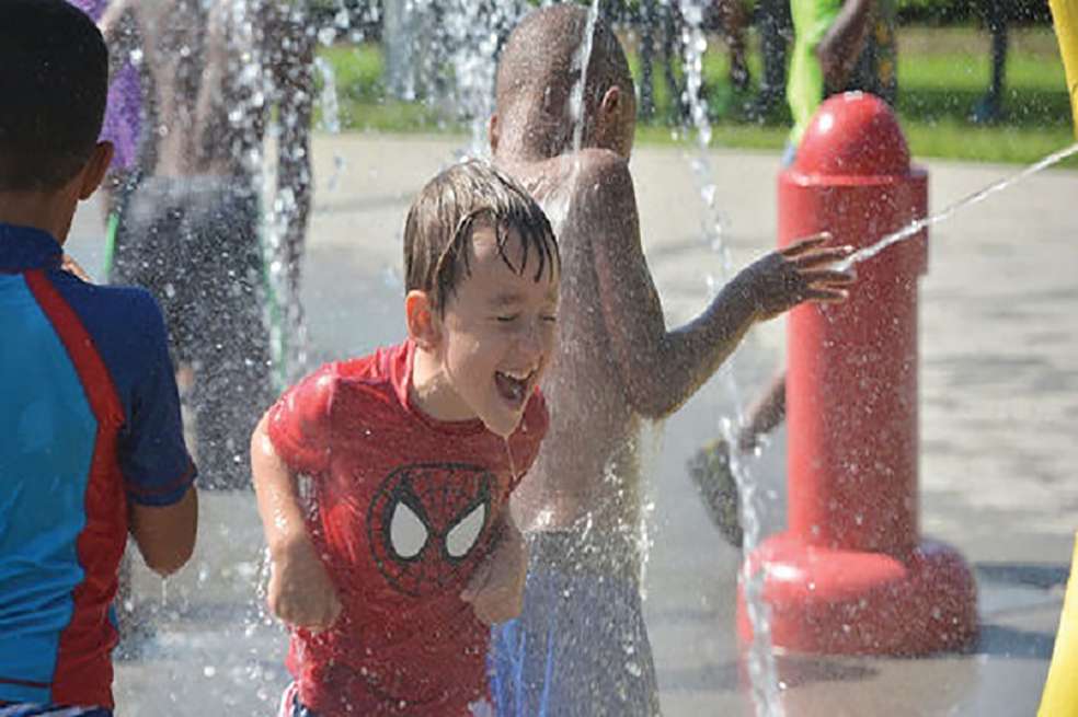 Algunas proyecciones meteorológicas calculan que la ola de calor podría comenzar a disminuir el 6 de agosto. / Health.mil