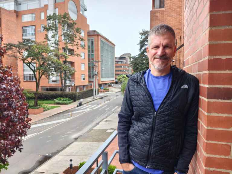 La historia del jefe de Google al que le eliminaron el cargo, pero "la rompió" con IA