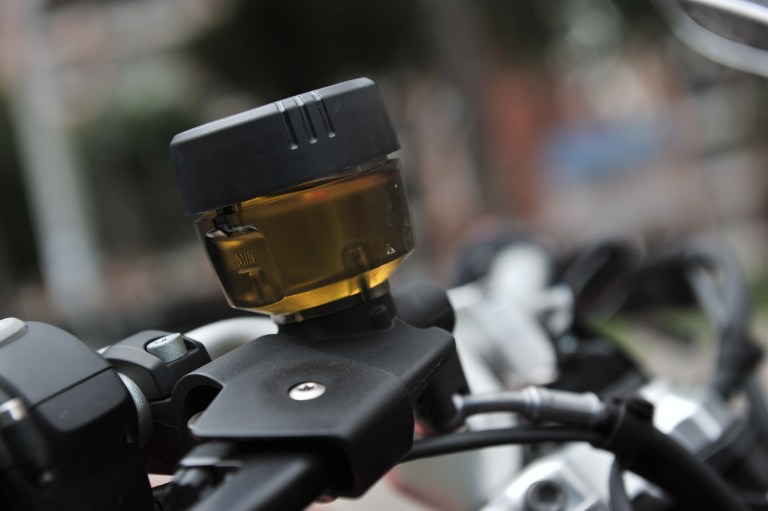 Cada cuánto se debe cambiar el líquido de frenos para moto
