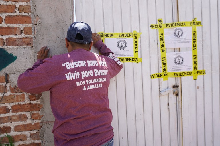 Hallan 32 cadáveres en vivienda abandonada en Guanajuato, México