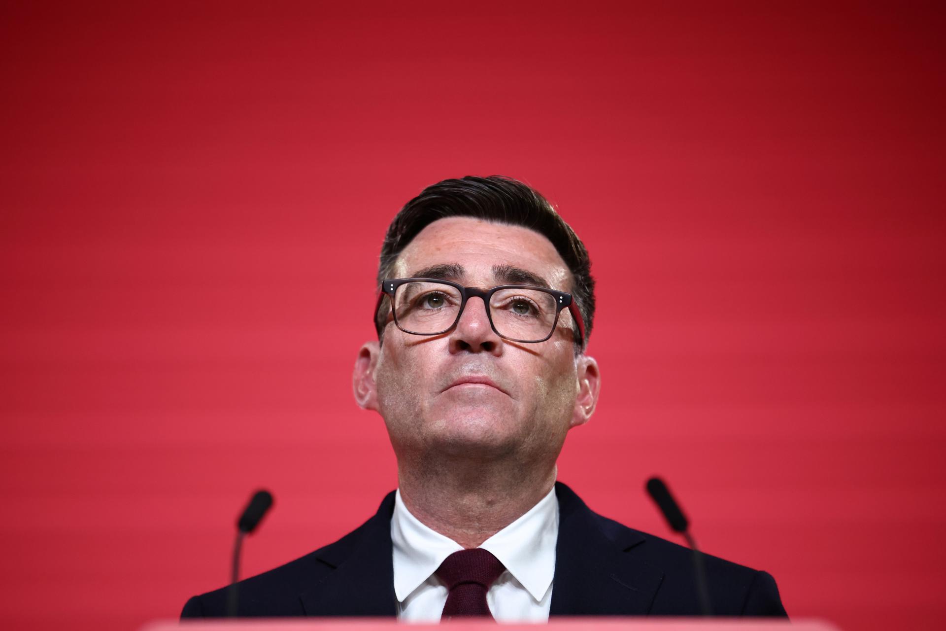 London (United Kingdom), 17/07/2026.- Andy Burnham speaks after being confirmed as the Labour Party's new leader and the country's next prime minister during 'Labour’s Special Conference' in central London, Britain, 17 July 2026. Burnham is expected to offcially become Britain's prime minister on 20 July 2026. (Reino Unido, Londres) EFE/EPA/HENRY NICHOLLS / POOL
