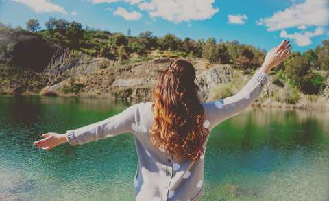 ¿Quiere viajar sola? 5 consejos para un viaje seguro