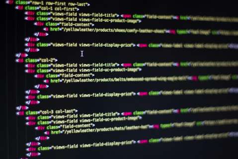 Alertan irregularidades en millonario contrato de ciberseguridad para entidades públicas