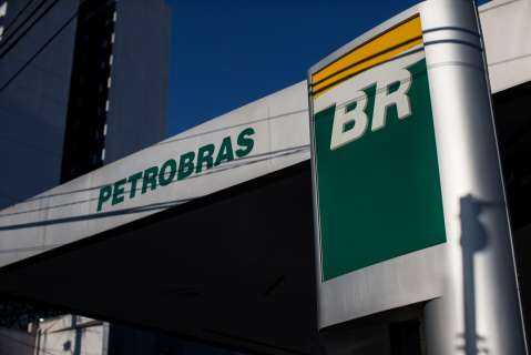 Multan a Petrobras por negarse a una inspección de la Supertransporte
