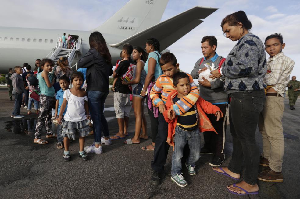Venezolanos llegando a Sao Paulo y Manaus. EFE/Joédson Alves

 


 

