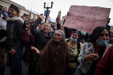 En fotos: la protesta en la Plaza de Bolívar antes del inicio de la cuarentena nacional