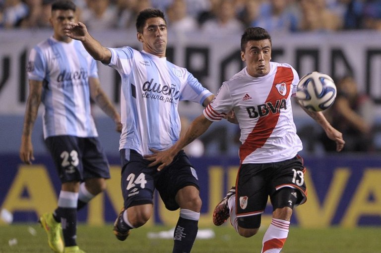 Racing gana duelo clave 1-0 a River y es nuevo líder en Argentina a dos fechas del final