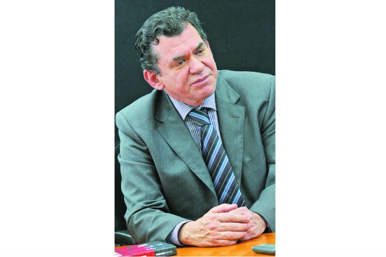 “Candidatos de la mafia van a ser los protagonistas”: León Valencia