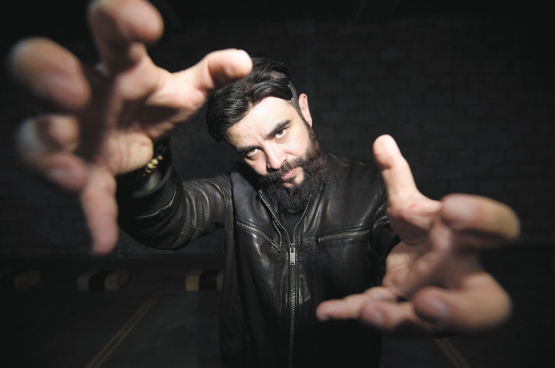 Carlos Ortiz, director del Bogotá Horror Film Festival, afirma que el cine de género puede evitar que surja un asesino en serie en la sociedad.