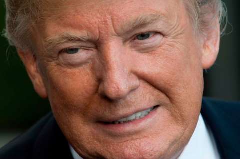Trump dice que no planea despedir al supervisor de investigación sobre Rusia