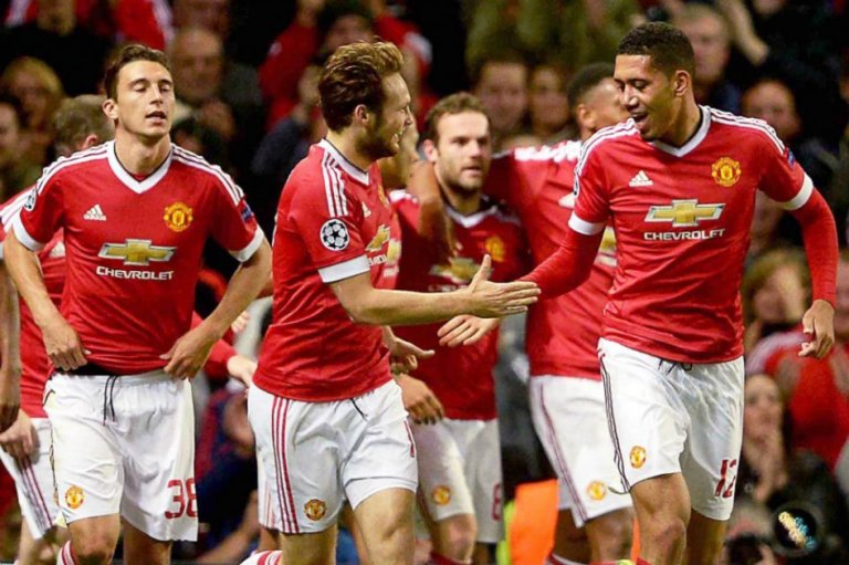 Manchester United defiende el liderato en visita difícil al Arsenal