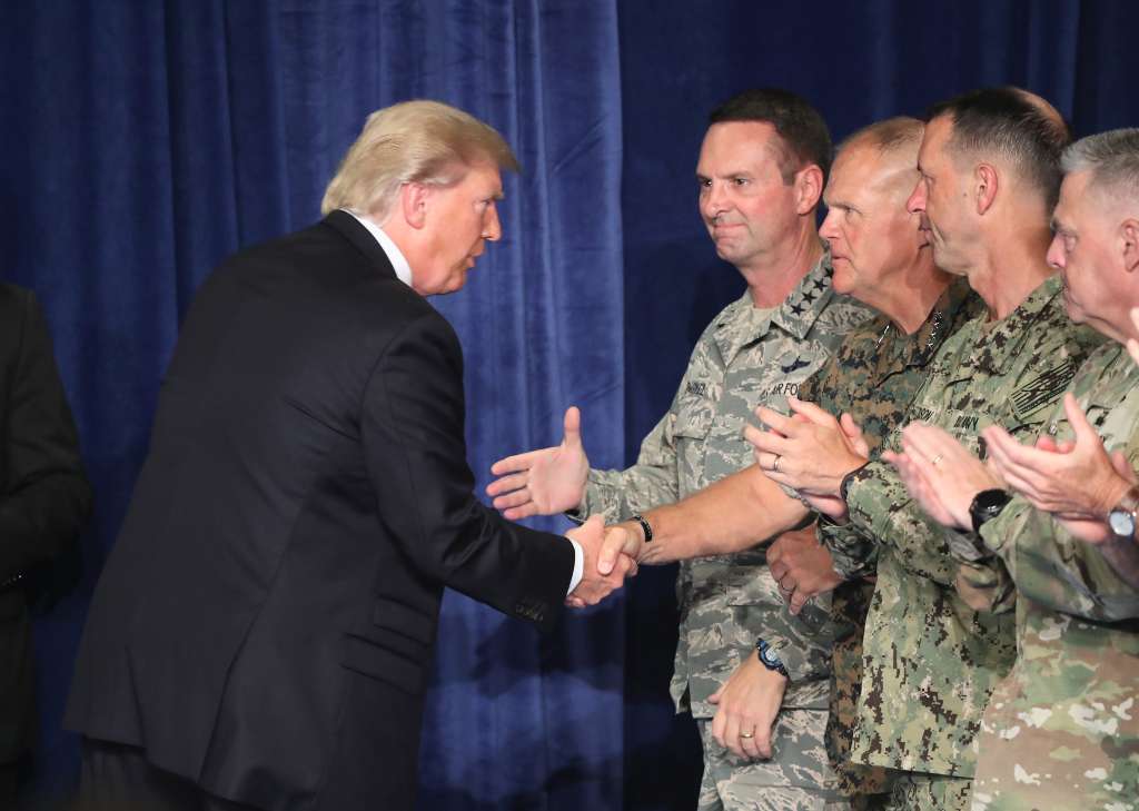 Trump hizo el anuncio desde la base militar de Fort Myer (Virginia), cerca de Washington. / AFP.