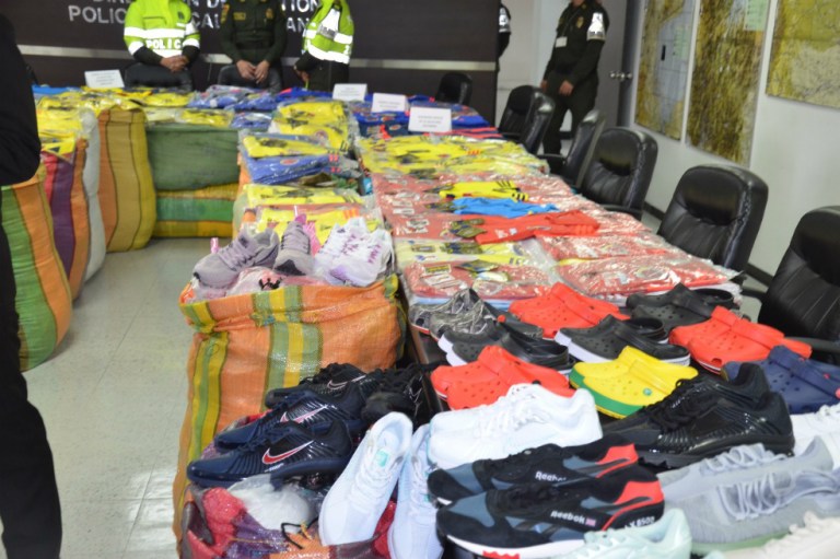 Incautan $2.5000 millones en mercancía ilegal en San Victorino