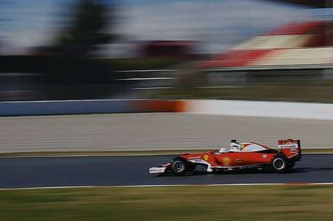 Vettel dominó los últimos ensayos en Montmeló