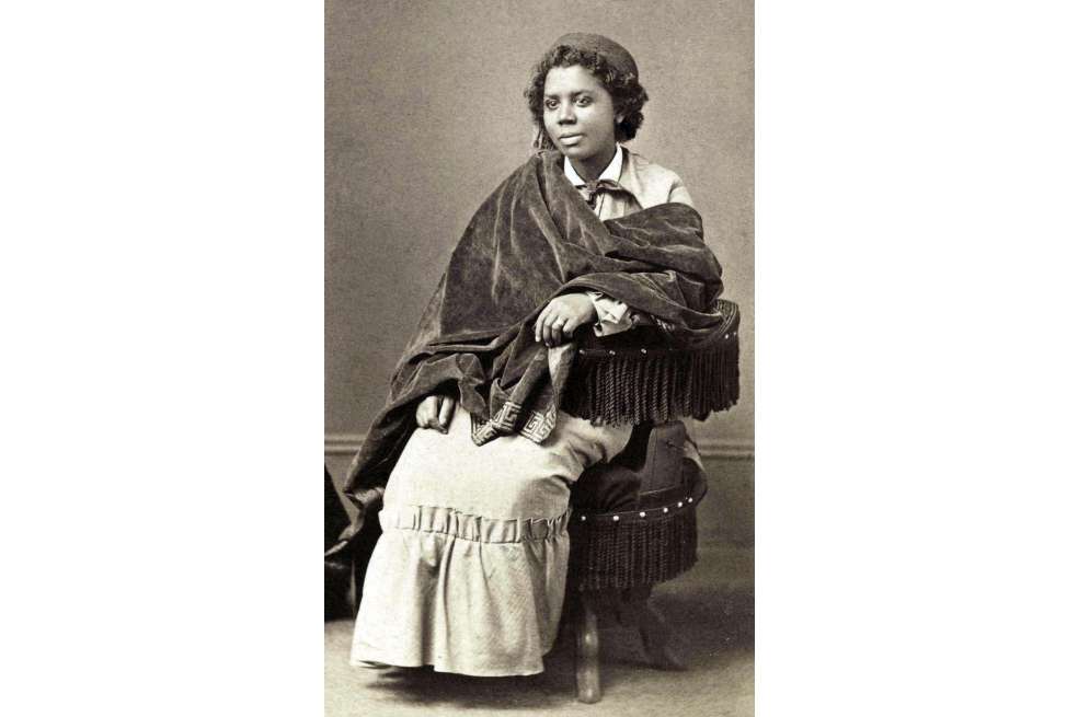 A pesar de haber sido olvidad, Edmonia Lewis es reconocida como la primera escultora afroamericana en ganar fama a nivel internacional.