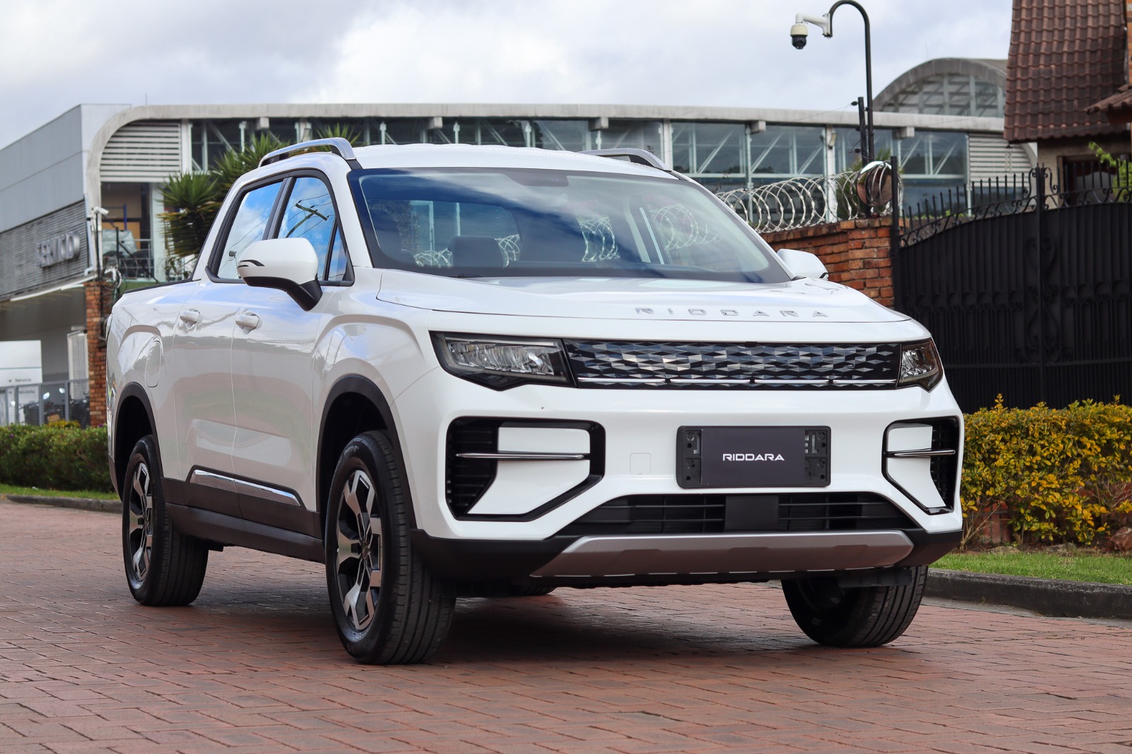 Geely Riddara RD6 llegó a Colombia.