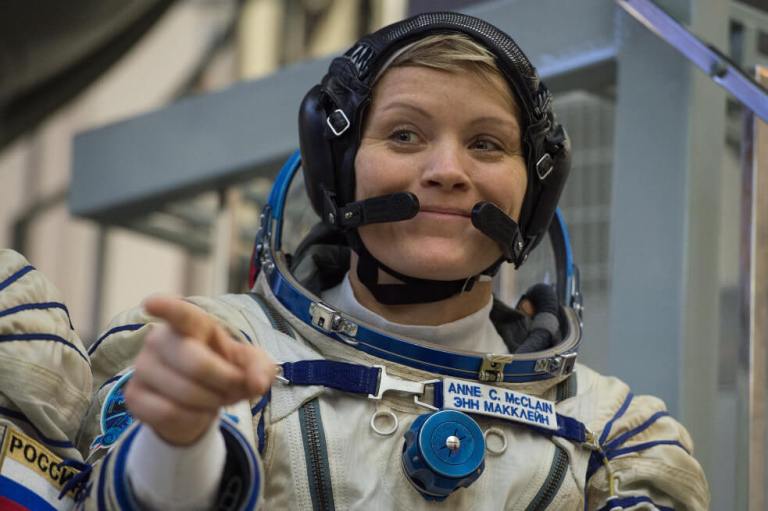 ¿El primer delito cometido desde el espacio?