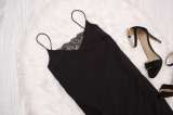 Look del día: ‘slip dress’, de la alcoba a la calle