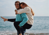 Ellos crearon una marca de ropa deportiva que protege la biodiversidad marina