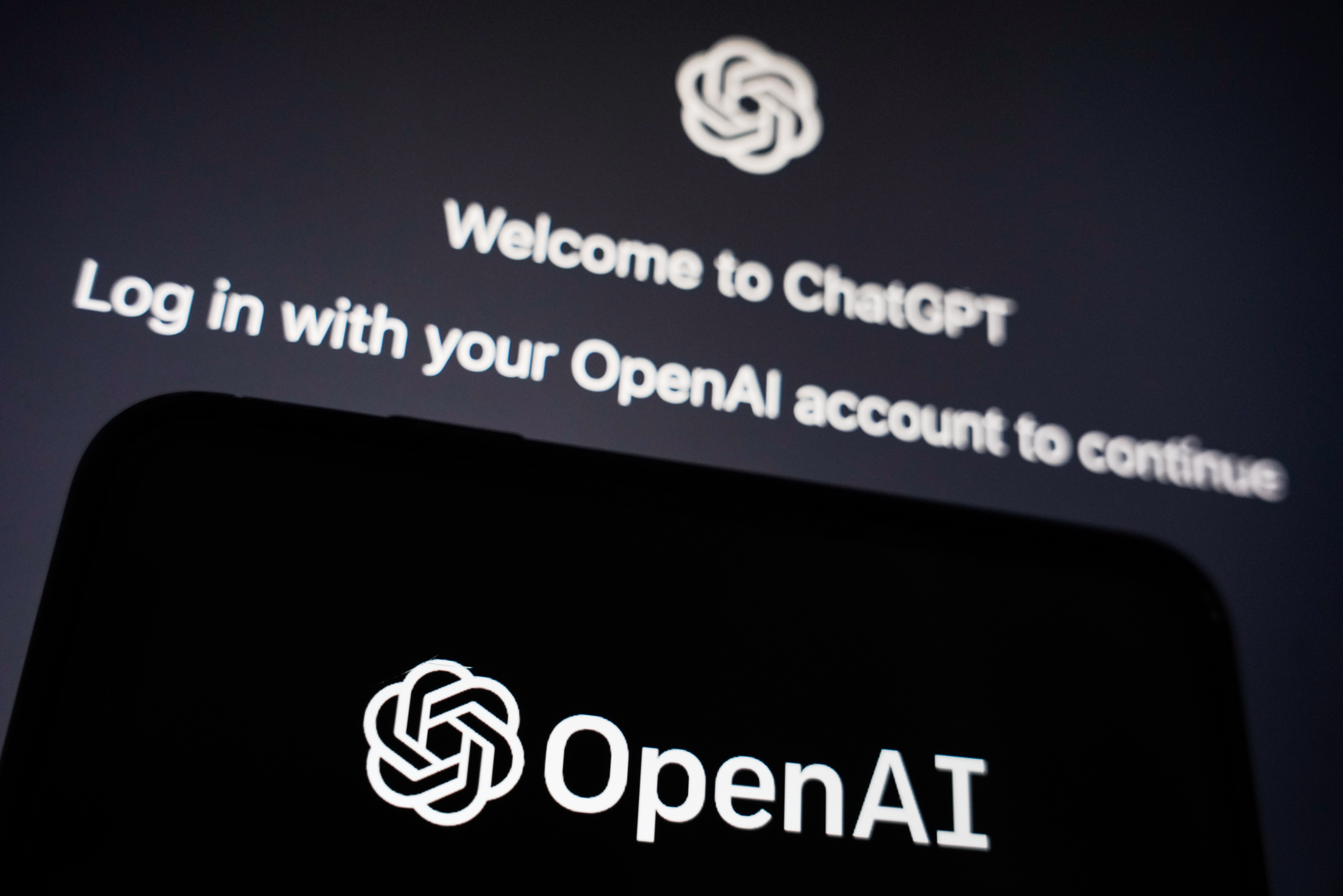 Beijing (China), 09/03/2023.- An illustration picture shows the login page of ChatGPT, an interactive AI chatbot model trained and developed by OpenAI, on its website in Beijing, China, 09 March 2023. According to the White Paper on the Development of Artificial Intelligence Industry released by Beijing economy and information technology bureau on 13 February 2023, the capital city will support leading enterprises in developing artificial intelligence (AI) models that can challenge ChatGPT. (Abierto) EFE/EPA/WU HAO