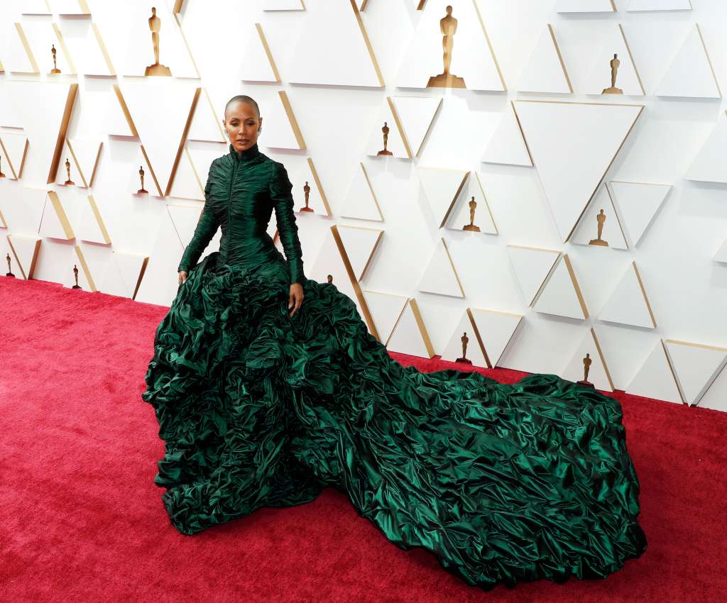 Hollywood (United States), 27/03/2022.- US actress Jada Pinkett Smith arrives for the 94th annual Academy Awards ceremony at the Dolby Theatre in Hollywood, Los Angeles, California, USA, 27 March 2022. The Oscars are presented for outstanding individual or collective efforts in filmmaking in 24 categories. (Estados Unidos) EFE/EPA/DAVID SWANSON