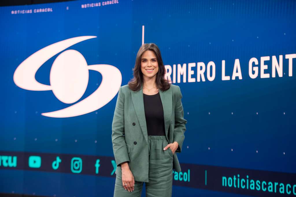 ANDREINA SOLORZANO PRESENTADORA NOTICIAS CARACOL