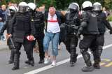 Rusia estudia medidas para acabar con los ‘hooligans’ antes de 2018