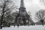 Torre Eiffel, cerrada dos días más por la nieve y el hielo