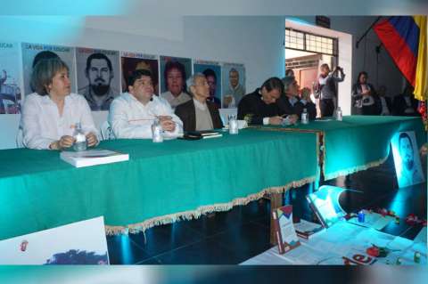 En 24 años, 1.057 profesores sindicalistas fueron víctimas de violencia en Colombia