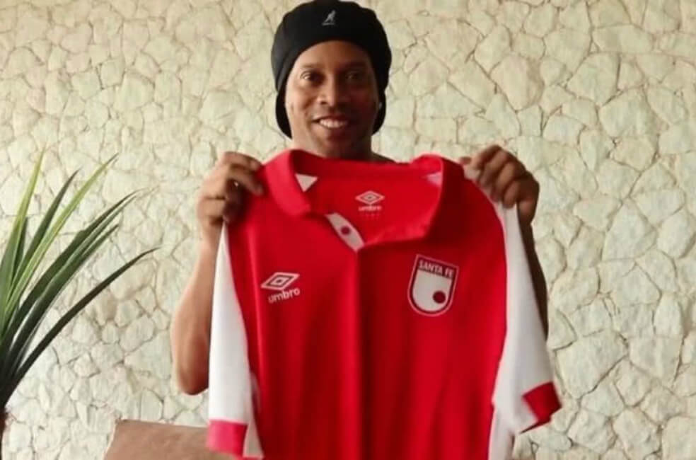 Ronaldinho anunció que jugará un amistoso con Santa Fe. / Santa Fe