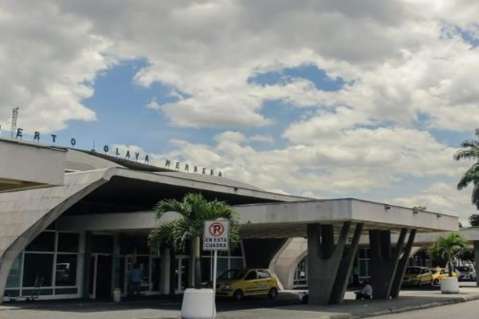 Alcalde Quintero propone, de nuevo, sacar aeropuerto Olaya Herrera de Medellín
