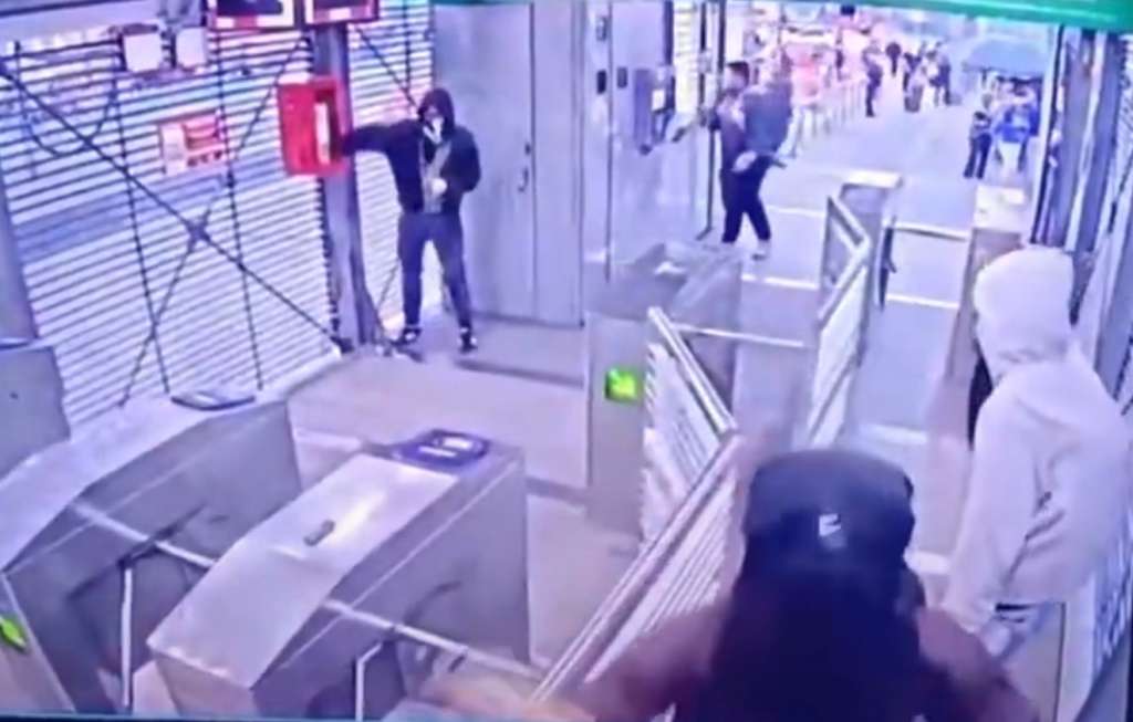 La denuncia sobre un presunto “plan del no pago” surgió tras los disturbios registrados en la estación Calle 76, donde hubo enfrentamientos, daños y denuncias de vandalismo.