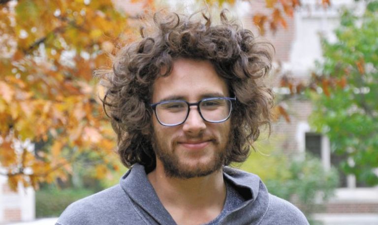 El matemático colombiano galardonado en el premio de ciencia más grande del mundo